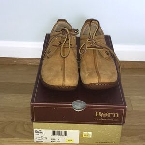 Born Spring Tan Sahara Perfectly New